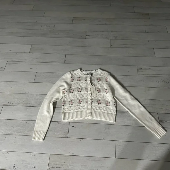 Chic White and Pink Floral Cardigan - Picture 3 of 9